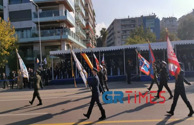 Θεσσαλονίκη: Οι στιγμές που ξεχώρισαν στην στρατιωτική παρέλαση (pics+vid)