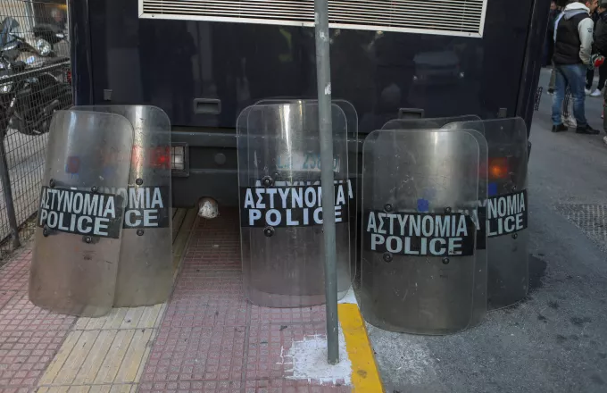 Πέραμα: Ελεύθεροι οι δύο Ρομά και οι αστυνομικοί χωρίς κανένα περιοριστικό μέτρο 