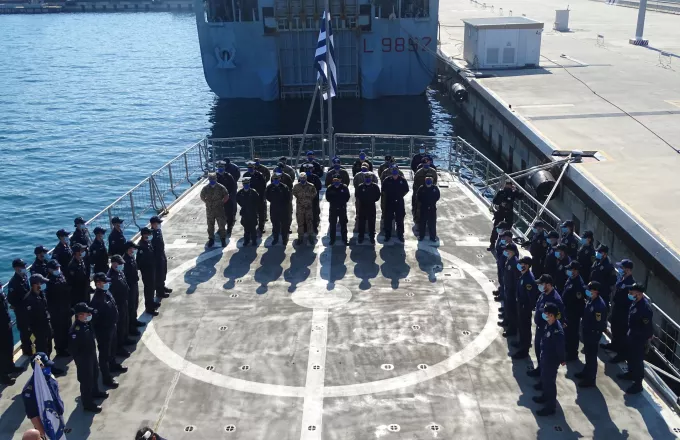 Επίσκεψη επιχειρησιακού διοικητή της επιχείρησης «Irini» σε στρατιωτικές δομές στην Κρήτη