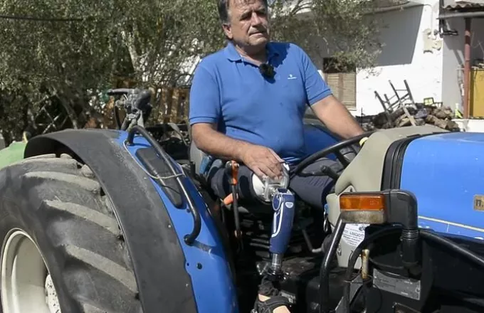 Κρήτη: Νικητής της ζωής - Οδήγησε το τρακτέρ σχεδόν 1,5 χιλιόμετρο με κομμένο πόδι (video) 