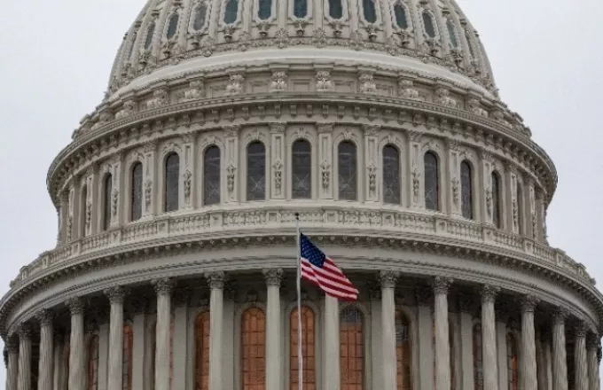 ΗΠΑ: Το Κογκρέσο ενέκρινε αύξηση χρέους, αποτρέποντας στάσης πληρωμών 