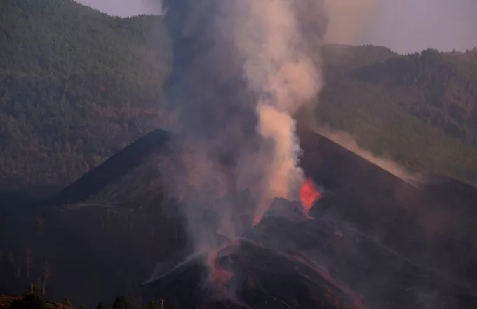 Το ηφαίστειο Τάαλ στις Φιλιππίνες «βρυχάται» και οι αρχές αυξάνουν το επίπεδο συναγερμού