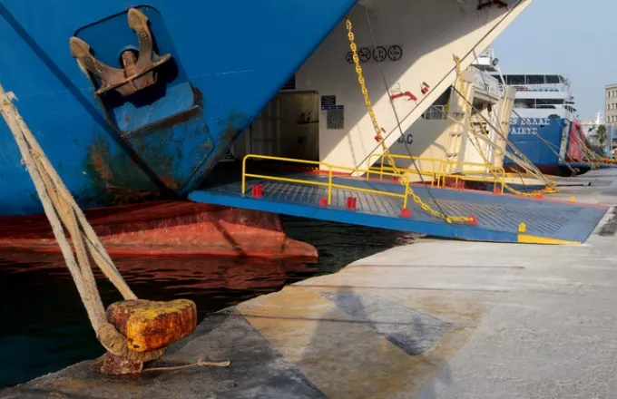 Αίγινα: Τραυματισμός 8χρονης από καταπέλτη πλοίου - Διακομιδή στον Πειραιά με σκάφος του λιμενικού