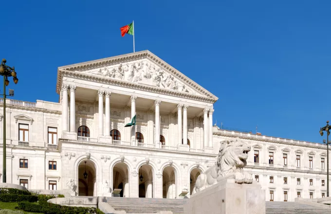Πορτογαλία: Το κοινοβούλιο απέρριψε το σχέδιο του προϋπολογισμού- Κίνδυνος για πρόωρες εκλογές	