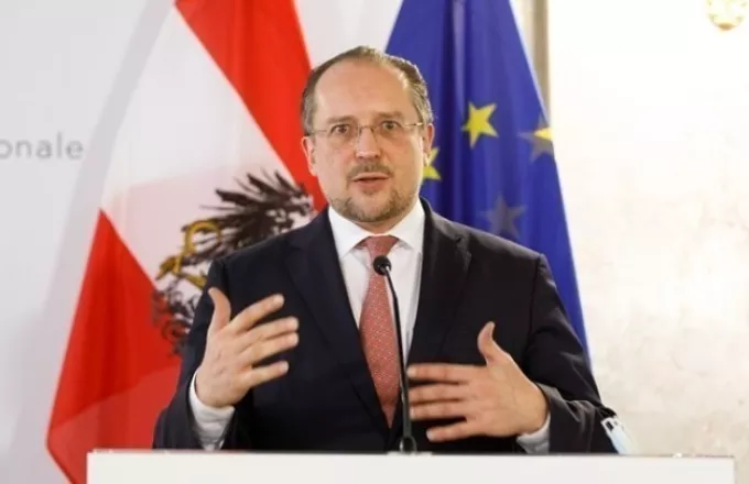 Αυστρία: Ορκίστηκε ο νέος καγκελάριος Αλεξάντερ Σάλενμπεργκ