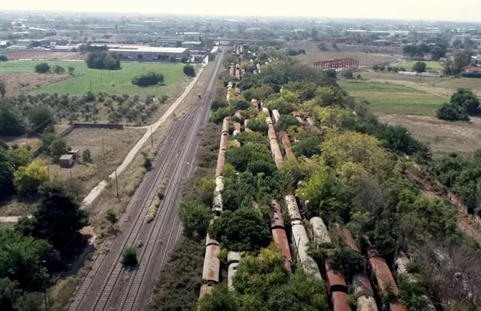 Απίστευτο! Ένα από τα μεγαλύτερα νεκροταφεία τρένων στον κόσμο βρίσκεται στην Ελλάδα 