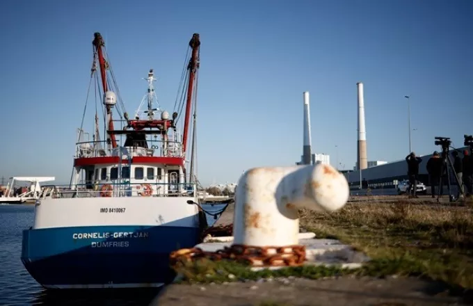 Γαλλία: Με εγγύηση 150.000 ευρώ θα επιτραπεί ο απόπλους του βρετανικού αλιευτικού που κατασχέθηκε στη Χάβρη 