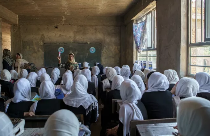 Κεραμέως: Υιοθετήθηκε ελληνική πρόταση για δικαίωμα εκπαίδευσης των κοριτσιών στο Αφγανιστάν