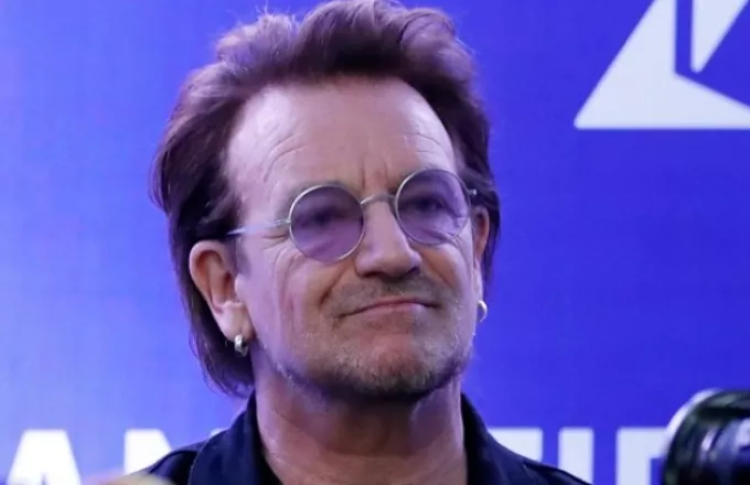Ο Μπόνο εξήγησε πώς εμπνεύστηκε το νέο τραγούδι των U2 «Your Song Saved My Life»