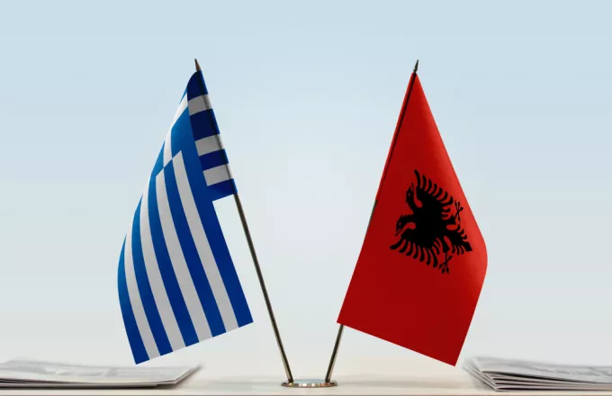 Διάβημα σε Αλβανία για φωτογραφίες «γενοκτονίας τσάμηδων» και χάρτες «αλβανικών εδαφών»