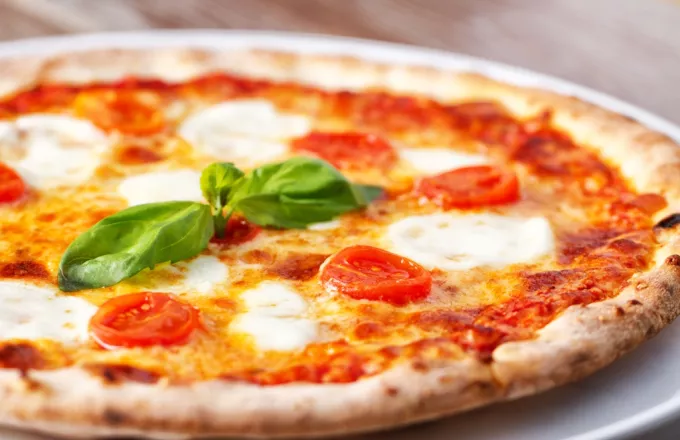 Η ιστορία της «βασιλικής» πίτσα Μαργαρίτα - Από που πήρε το όνομά της