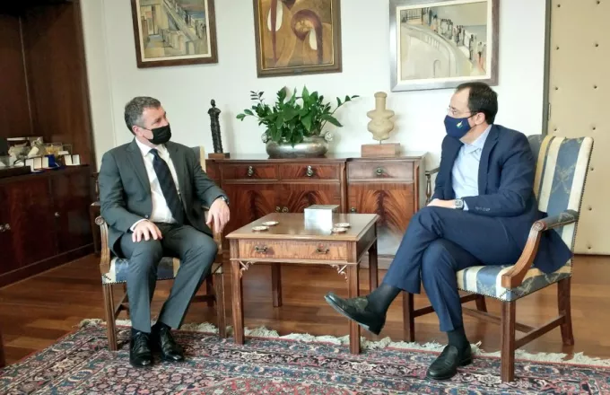 Κύπρος: Συνάντηση Χριστοδουλίδη με τον αντιπρόεδρο της ExxonMobil