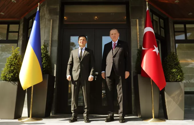 Ζελένσκι σε Ερντογάν: Οι σχέσεις Ουκρανίας-Τουρκίας ισχυροποίησαν το στρατό μας