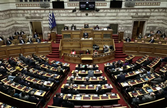 Το ελληνικό κοινοβούλιο.