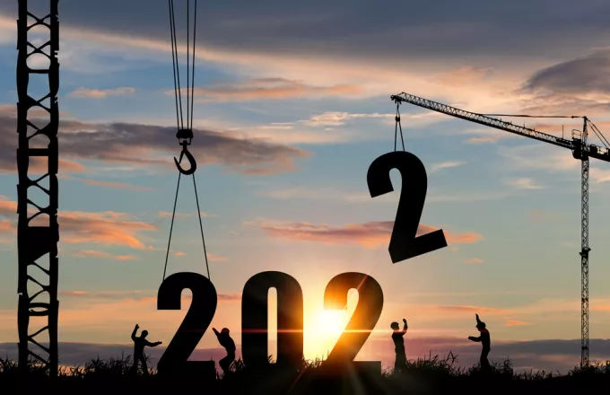Αργίες 2022: Πότε πέφτει το Πάσχα -Όλα τα τριήμερα του νέου έτους