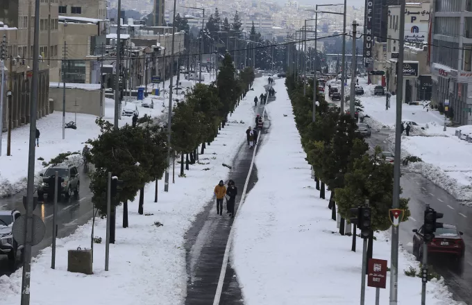 Ιορδανία: Χωρίς ρεύμα μεγάλο τμήμα της χώρας εξαιτίας της σφοδρής χιονόπτωσης