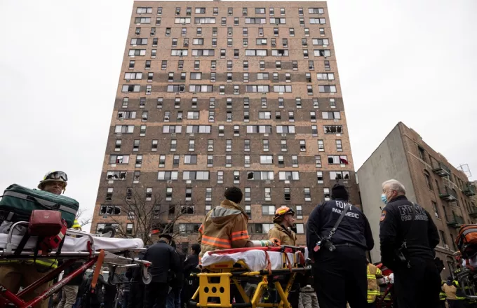Νέα Υόρκη: Ένας νεκρός, εννέα τραυματίες σε πυρκαγιά