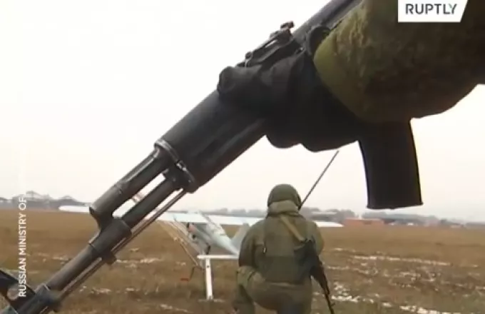 Καζακστάν: «Επίδειξη δύναμης» των Ρώσων με πάνοπλους στρατιώτες, τεθωρακισμένα και drone - Δείτε βίντεο