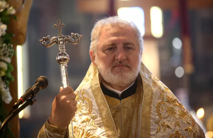 Eλπιδοφόρος: Την απόλυτη συμπαράστασή του στον ουκρανικό λαό, εξέφρασε ο αρχιεπίσκοπος Αμερικής