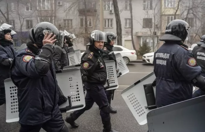 Καζακστάν: «Υπό έλεγχο η κατάσταση», λέει η Επιτροπή Εθνικής Ασφάλειας-8.000 συλλήψεις