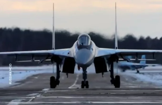 Ουκρανικό: Η Μόσχα αναπτύσσει δυνάμεις - Στη Λευκορωσία (και) μαχητικά Su-35S (video) 