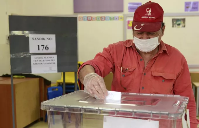 Ψευδοκράτος: Προς νίκη το κόμμα «Εθνικής Ενότητας» στις λεγόμενες «βουλευτικές» εκλογές