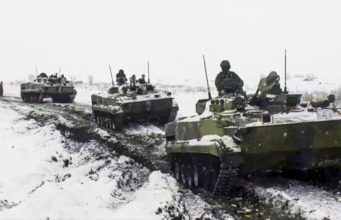 Ουκρανία - Μόσχα: «Μονάδες του ρωσικού πεζικού  «επέστρεψαν στις βάσεις τους μετά τα γυμνάσια»