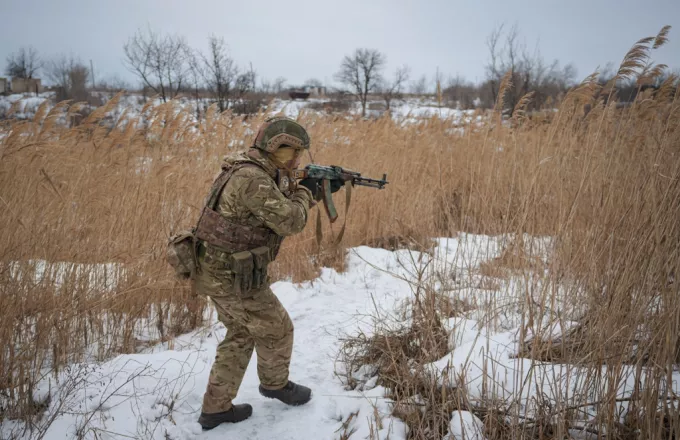 Κλιμακώνεται η ένταση στην Ουκρανία: Με στρατιωτικές ασκήσεις απαντά στη Ρωσία το Κίεβο