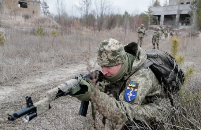 Πόλεμος στην Ουκρανία: Ο ρωσικός στρατός πήρε τον έλεγχο ενός αγωγού παροχής νερού στην Κριμαία