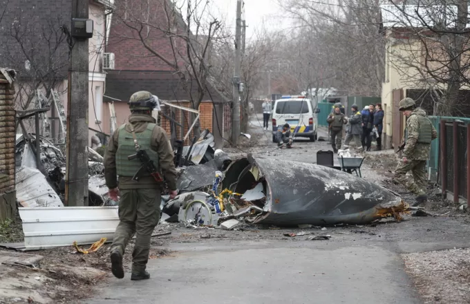 Ρωσικό σφυροκόπημα στο Χάρκοβο και πυρηνικές απειλές εν μέσω ειρηνευτικών συνομιλιών στην Λευκορωσία 