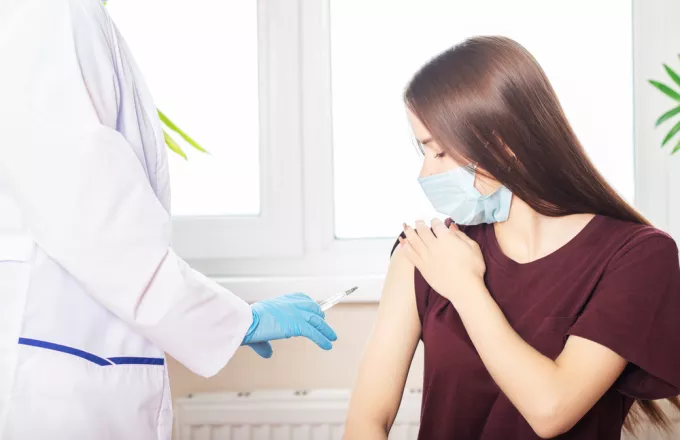 Κατ' οίκον εμβολιασμός: Ποιοι εξαιρούνται από το πρόγραμμά-Εγκύκλιος του Υπουργείου Υγείας