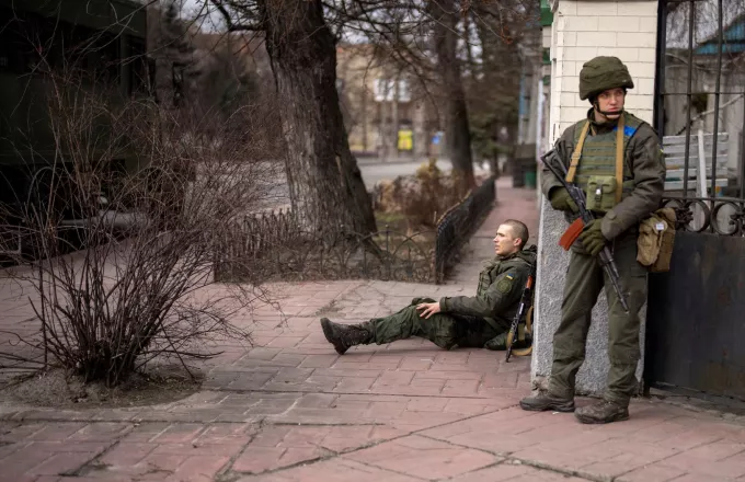 Η Ουκρανία συγκροτεί «λεγεώνα των ξένων» για να αντιμετωπίσει τις ρωσικές δυνάμεις
