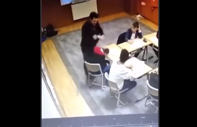 Σοκ στην Τουρκία: Δάσκαλος χτυπά μικρούς μαθητές στο κεφάλι-Δείτε βίντεο