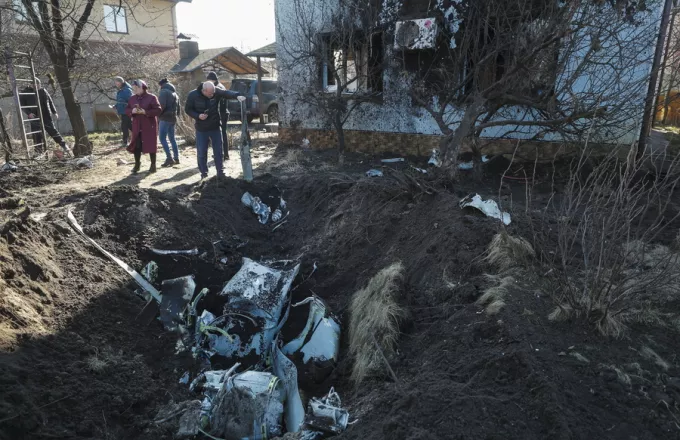 Τουλάχιστον 3 νεκροί σε βομβαρδισμούς σε Χάρκοβο και Κραματόρσκ -Ρωσικό χτύπημα σε πολυκατοικία στο Κίεβο