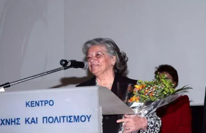 Πέθανε η Ειρήνη Κονιτοπούλου-Λεγάκη -Αντίο στο «αηδόνι» του νησιώτικου τραγουδιού