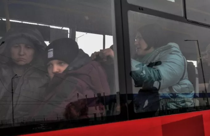 Μαριούπολη: Οι τοπικές αρχές μιλούν για αρπαγή και μεταφορά χιλιάδων προσφύγων σε ρωσικό έδαφος