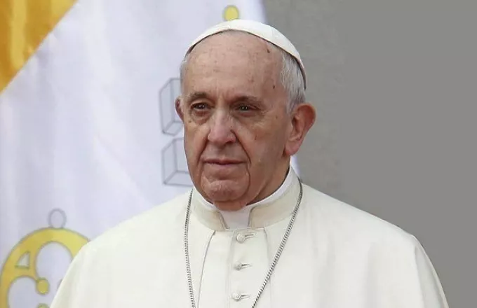 Βατικανό: Τετ α τετ πάπα Φραγκίσκου με συζύγους μελών του τάγματος Αζόφ 