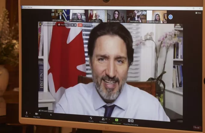 Καναδάς: Ο Τριντό υπογράφει πολιτική συμφωνία για να κυβερνήσει έως το 2025