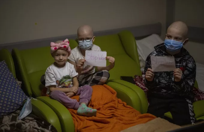 Στη Βρετανία 21 παιδιά με καρκίνο από την Ουκρανία-Υποβολή αιτήσεων για φιλοξενία προσφύγων