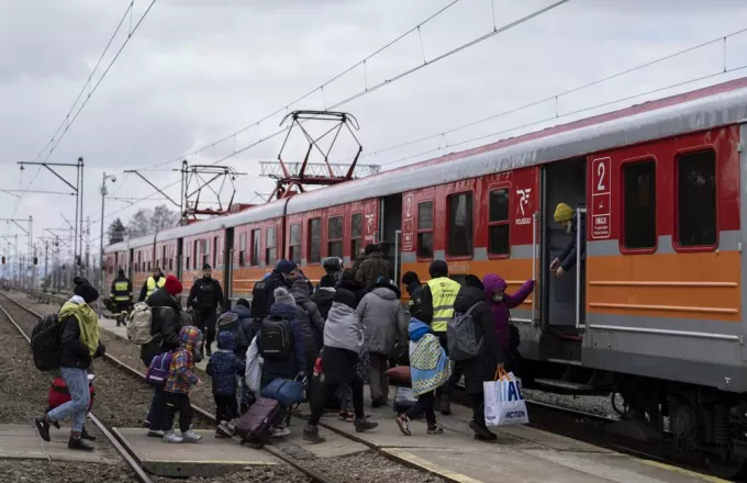 573 Ουκρανοί προσφύγες πέρασαν στην Ελλάδα το τελευταίο 24ωρο