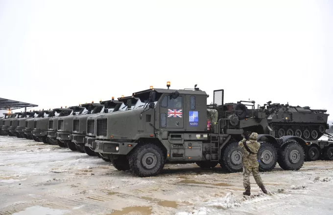 Περίπου 8.000 στρατιώτες αναπτύσσει η Βρετανία για ασκήσεις στην ανατολική Ευρώπη