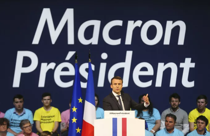 Γαλλικές εκλογές: «Κλείδωσε» o πρώτος γύρος με προβάδισμα Μακρόν -Τι δείχνουν τα exit polls