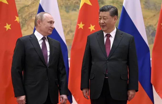 Handelsblatt: Ρωσία- Κίνα ο «άξονας του αυταρχισμού»