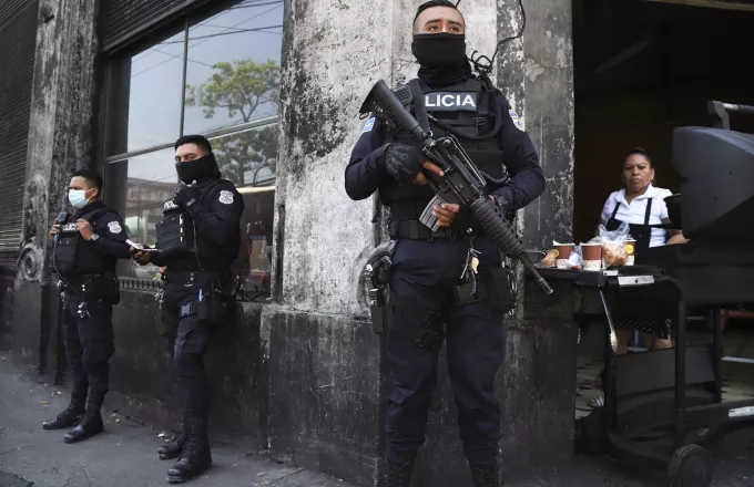 Πρόεδρος Ελ Σαλβαδόρ: Πάνω από 15.000 μέλη συμμοριών συνελήφθησαν σε 1 μήνα