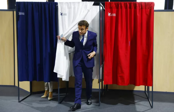 Γαλλικές εκλογές: Χαμηλότερη κατά 2 μονάδες σε σχέση με το 2017 η συμμετοχή
