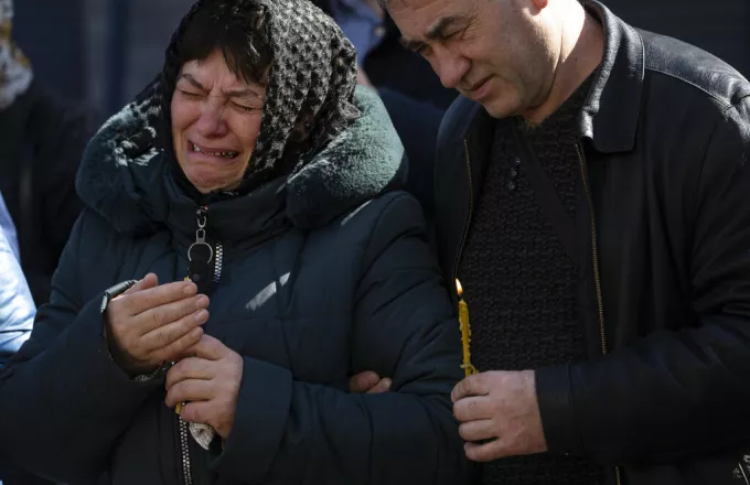 Ρωσική θηριωδία στο Κίεβο - Δολοφονημένοι εκατοντάδες άμαχοι σε δρόμους και σε ομαδικούς τάφους