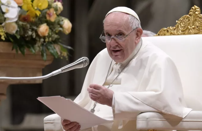 Πάπας Φραγκίσκος: Να μην συνηθίσουμε τον πόλεμο