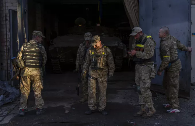 Οι Ρώσοι προελαύνουν προς το κέντρο του Σεβεροντονέτσκ- Δύο άμαχοι σκοτώθηκαν 