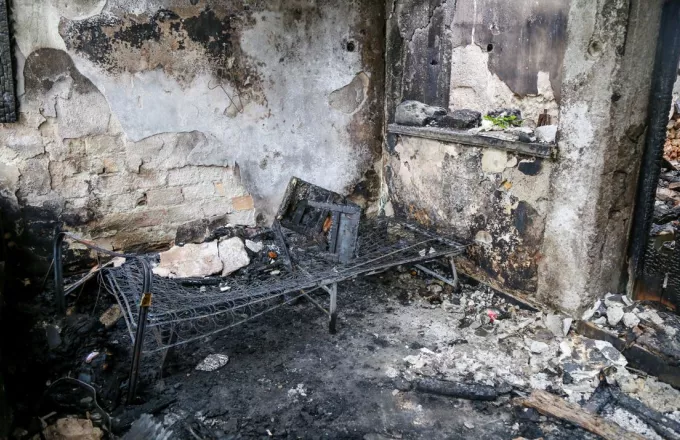 Σοκάρουν οι λεπτομέρειες για τη δολοφονία του άστεγου στα Χανιά: Πρώτα τον σκότωσε και μετά τον έκαψε  