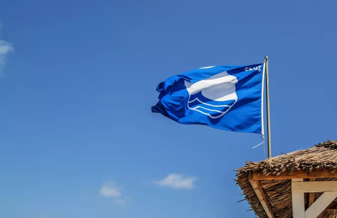 Γαλάζιες σημαίες 2022: Στη δεύτερη θέση παγκοσμίως η Ελλάδα 